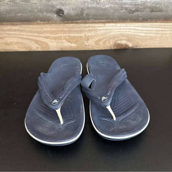 Crocs CrocBand Men’s Blue Thong Sandals Shoes 12 Slip On Shower Gym Flip Flops - Picture 5 of 9